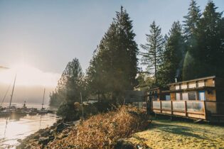 Modern waterfront cabins / vacation rentals on the Sunshine Coast of BC