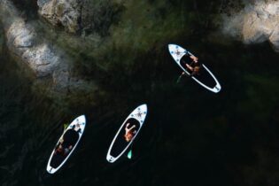 Kayaks, canoes, SUPs, and mountain bike rentals at Backeddy Resort